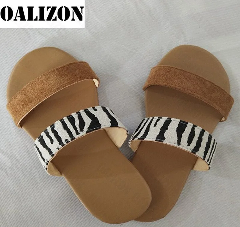 Fashion 2021 Summer New Women's Slippers Flip Flops Female Slides Beach Shoes Women Open Toe Flats Sandals Slippers Shoes Femme