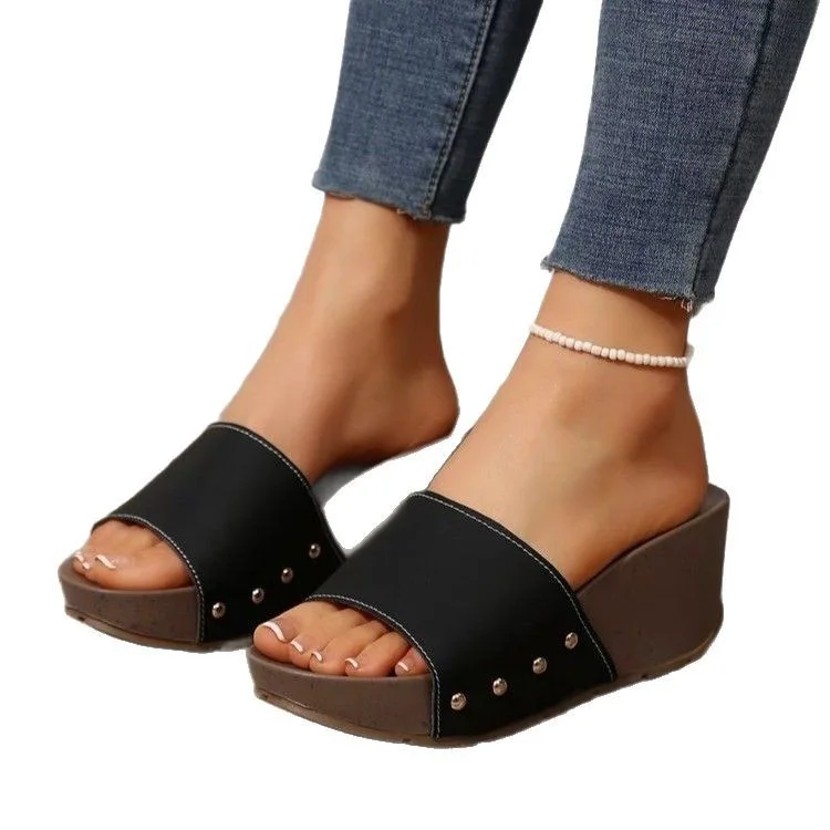 Yyvonne New Summer Women Thick Bottom Slope And Slippers Large Code Nailed Thick Bottom Slippers