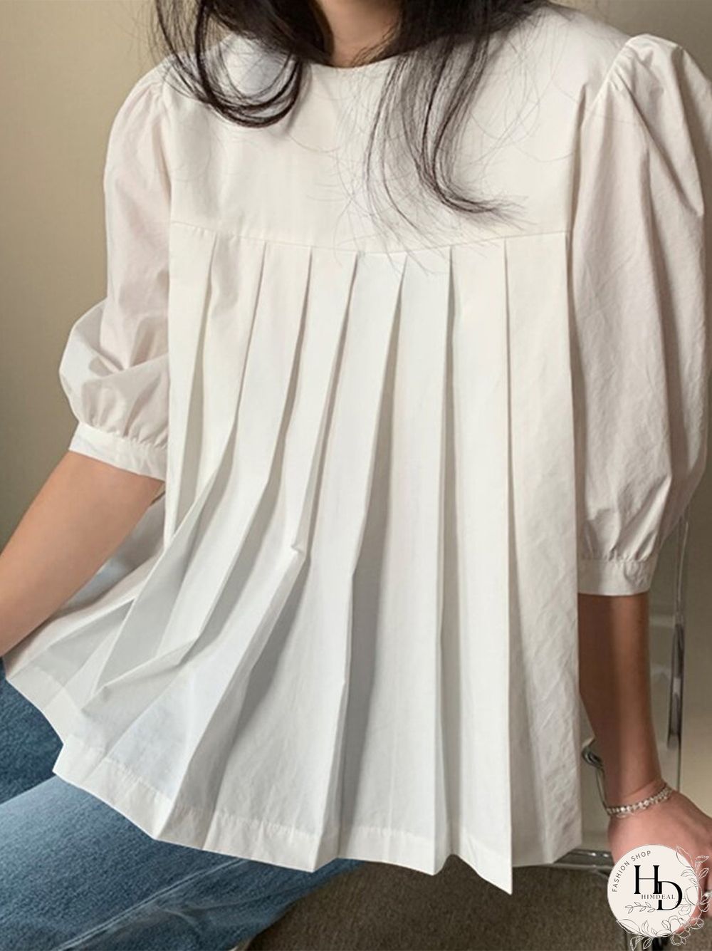 Half Sleeve Pleats Solid Leisure Round Neck Blouse