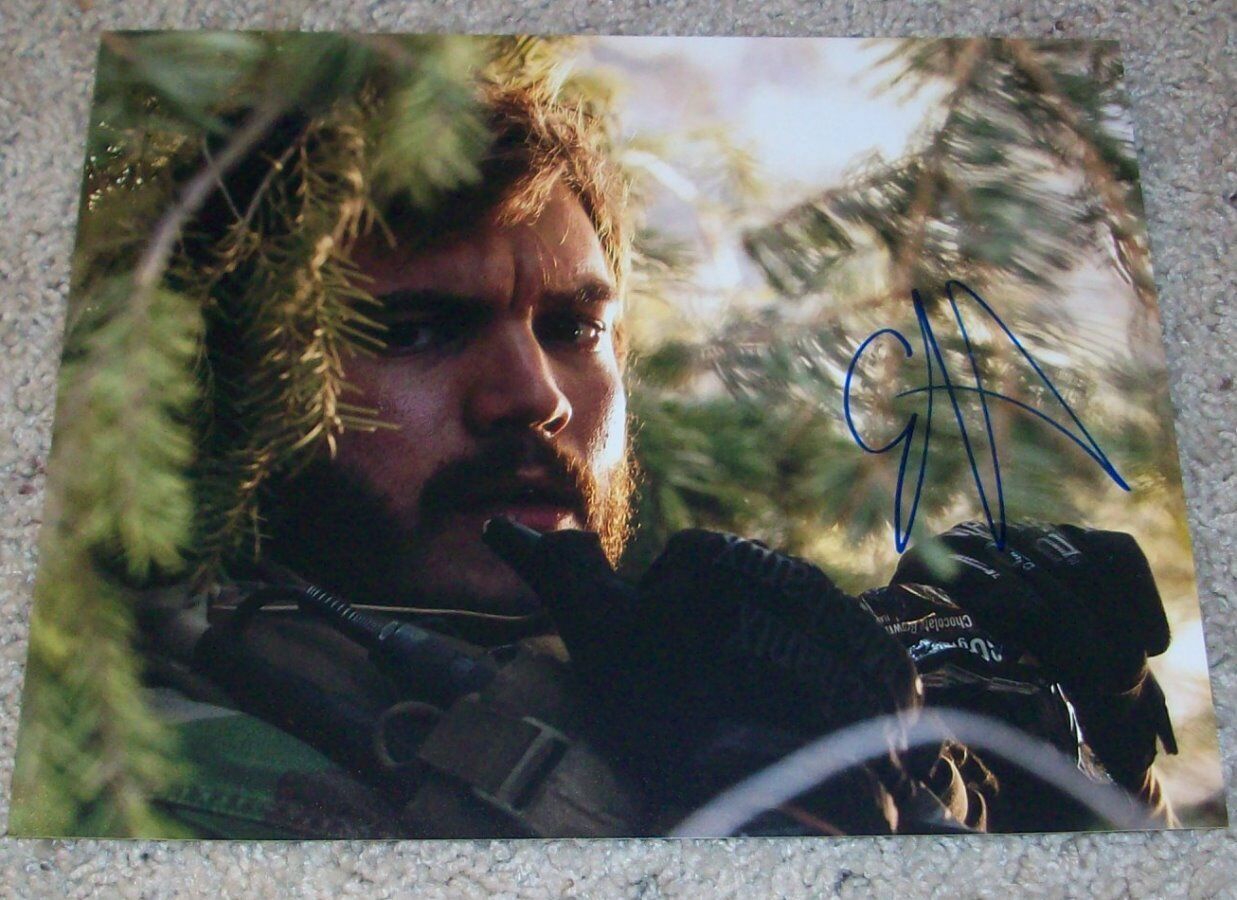 EMILE HIRSCH SIGNED AUTOGRAPH LONE SURVIVOR 8x10 Photo Poster painting w/EXACT PROOF