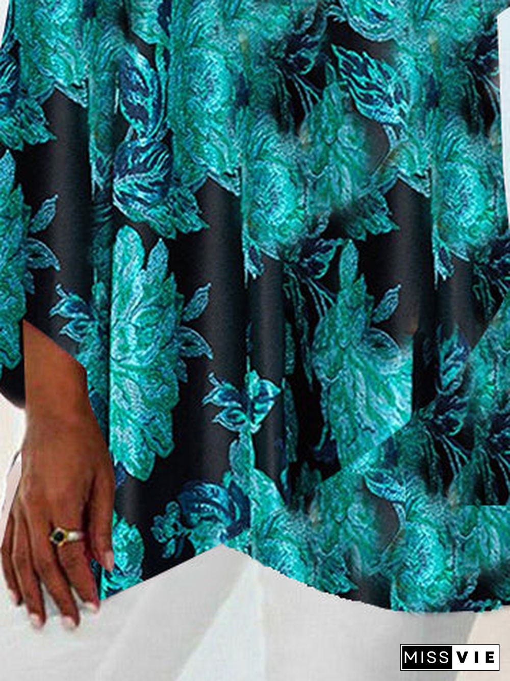 Women V-neck Long Sleeve Floral Printed Irregular Hem Top