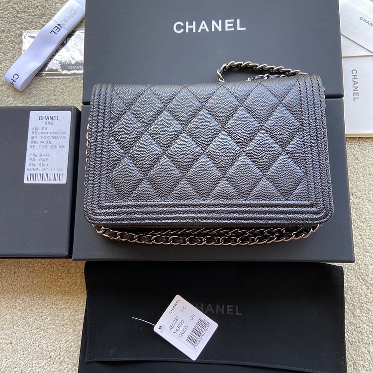 CHANEL 黑色细球纹银色五金A80287