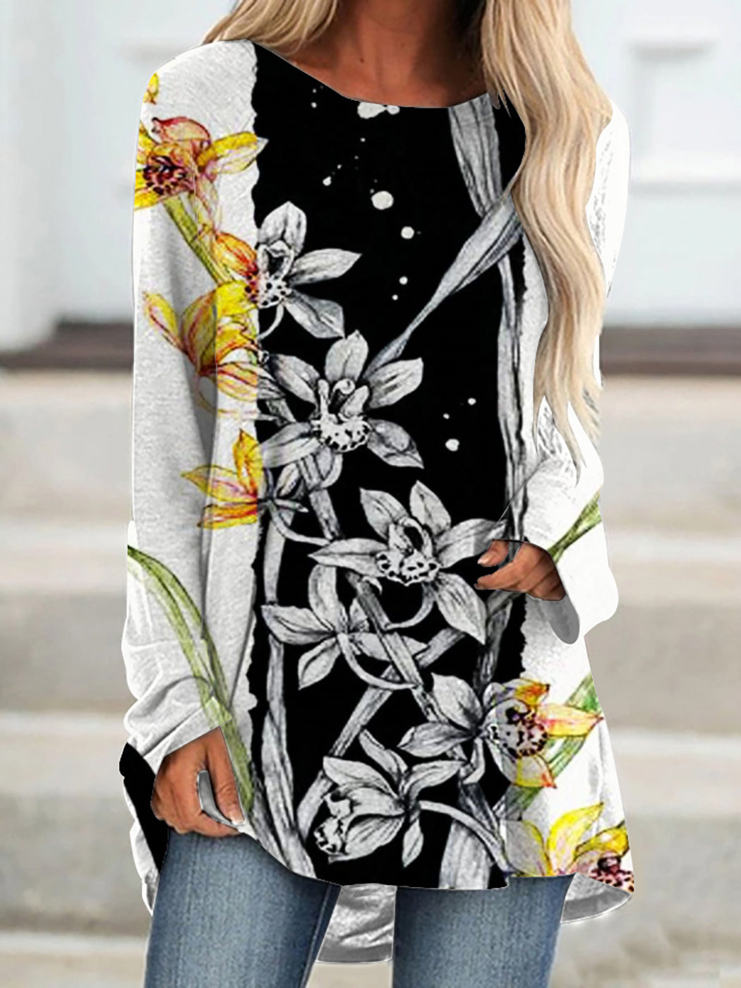 Women Long Sleeve V-neck Graphic Floral Printed Top