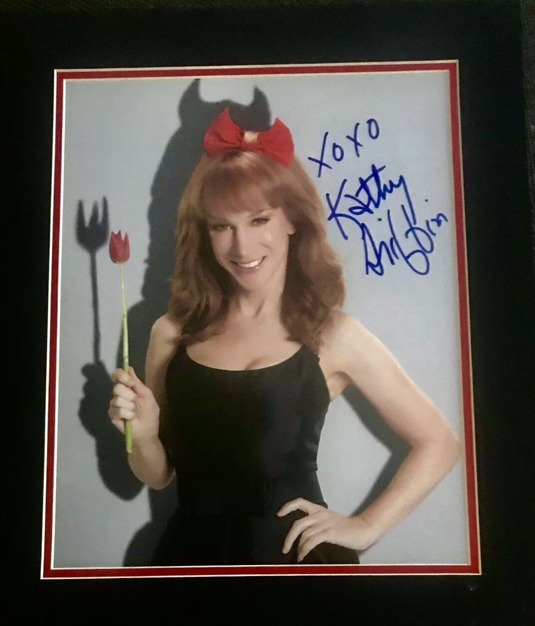 Kathy Griffin Signed Autographed Double Matted Photo Poster painting 11x13