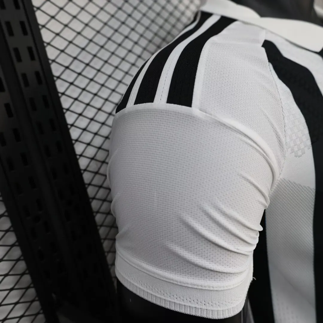 26/27 Juventus Home Player Version Men's Football T-Shirt 1:1 Thai Quality