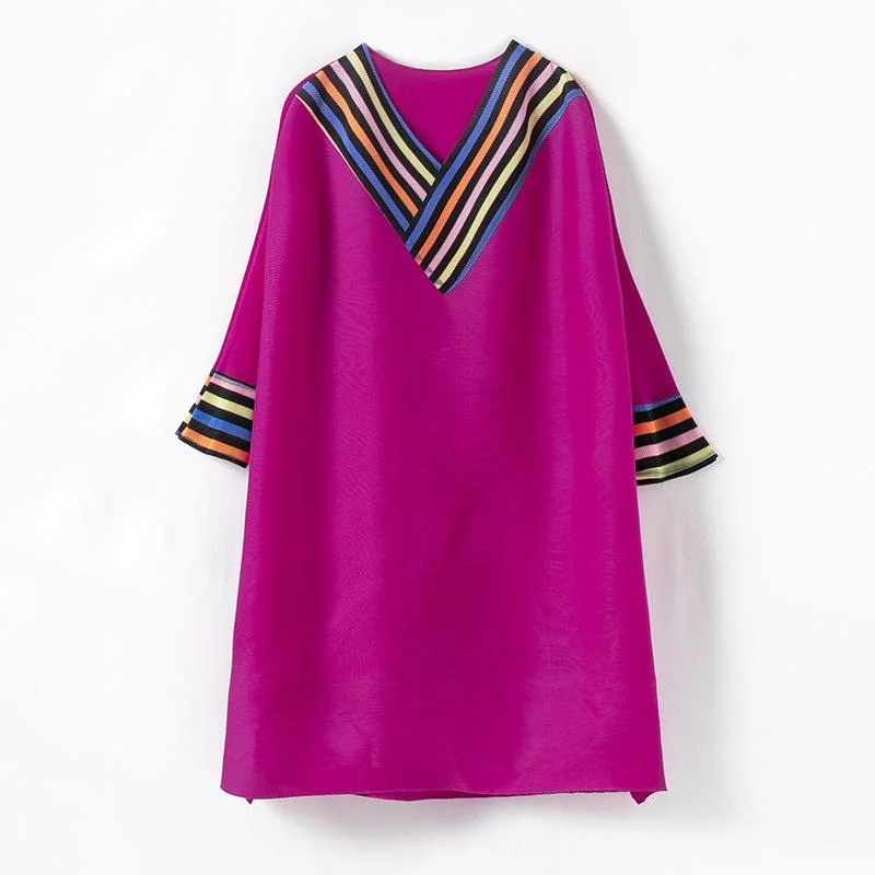 Elegant and fashionable mid-length dress