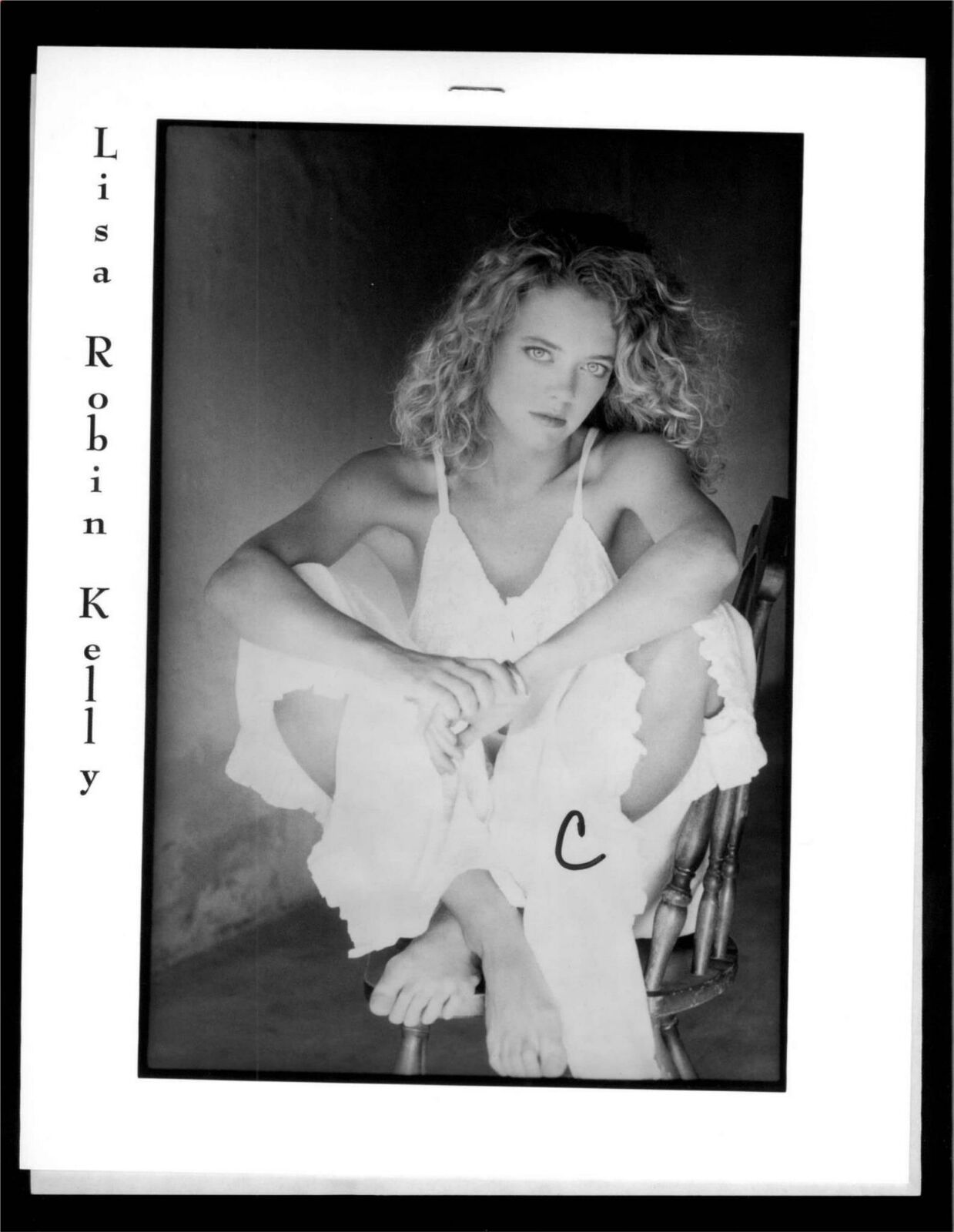 Lisa Robin Kelly - 8x10 Headshot Photo Poster painting w/ Resume - That 70's Show