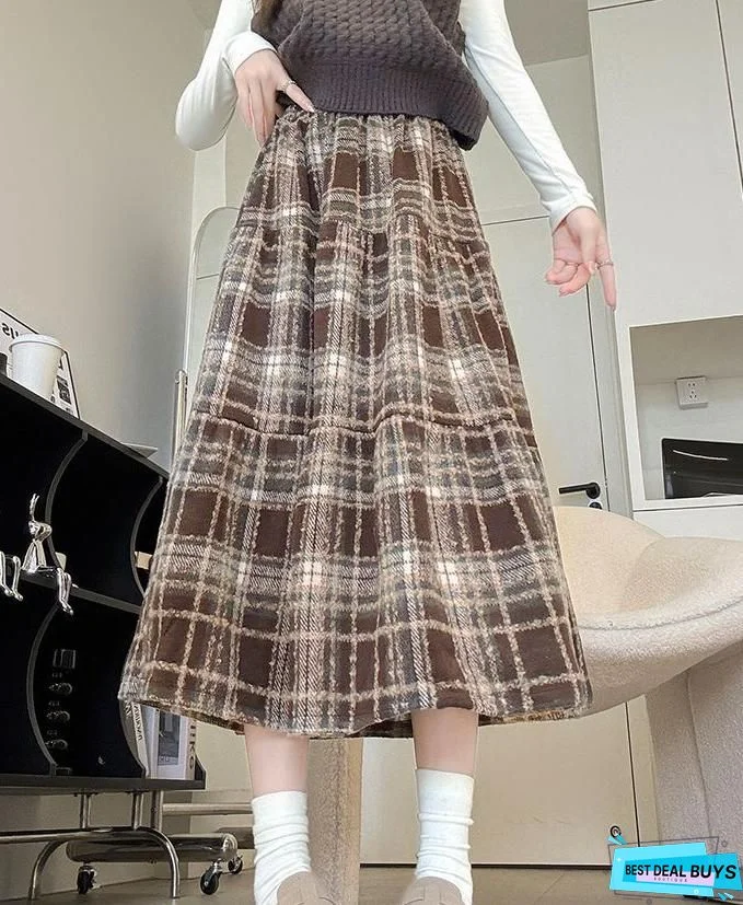 Checkered/Plaid Vintage Floral-Print Skirt