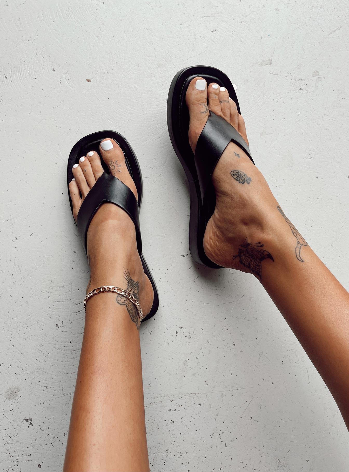 Llyge Tampa Sandals Black llyge