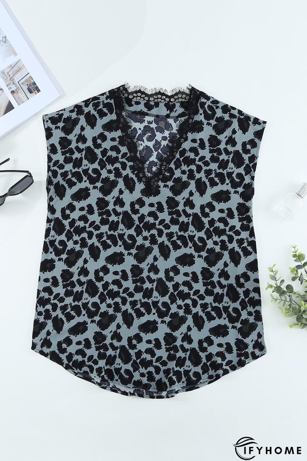 Green White/Apricot Floral Scalloped V Neck Short Sleeves Top Black Polka Dot Scalloped V Neck Short Sleeves Top Green Leopard Scalloped V Neck Short Sleeves Top | IFYHOME