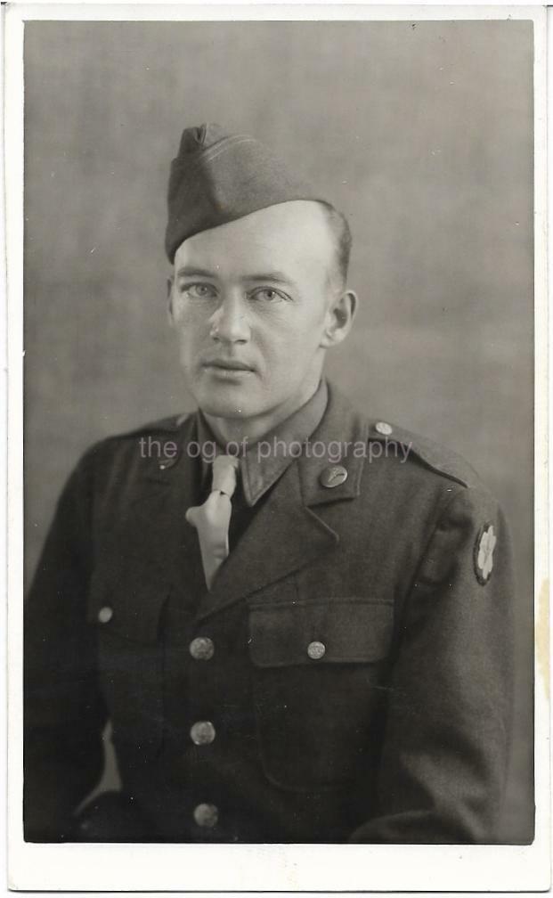 MILITARY MAN Found Photo Poster painting bwOriginal Portrait VINTAGE 911 21 V