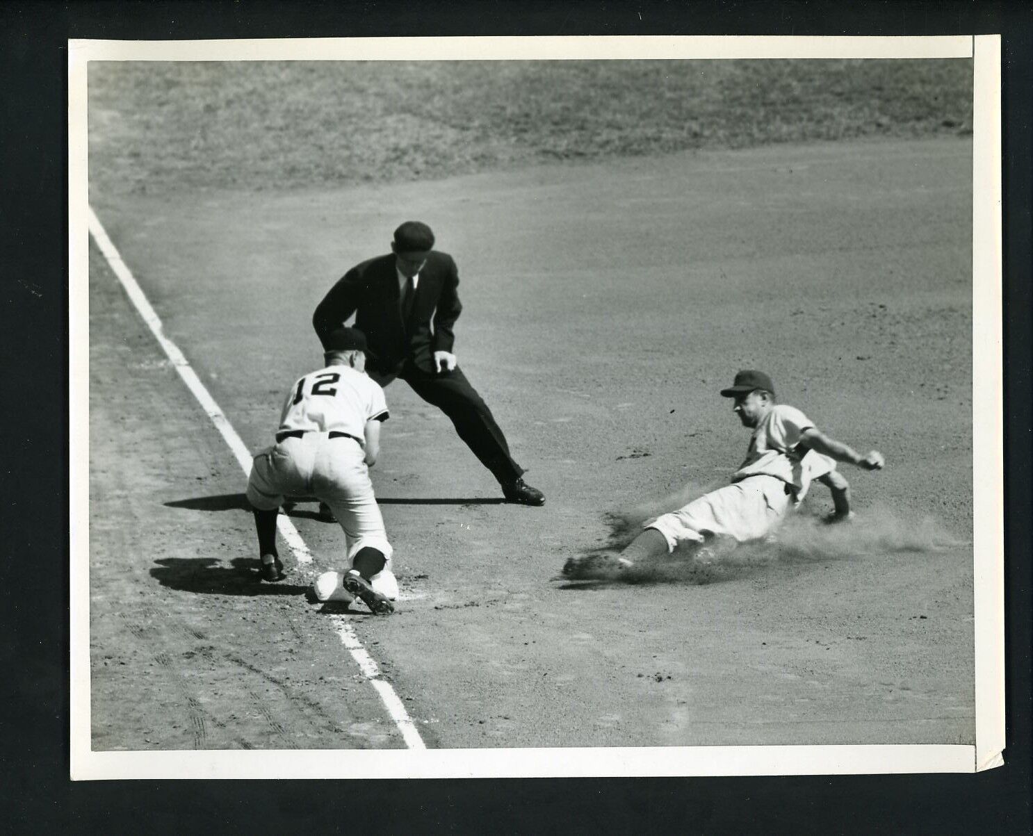 Hank Sauer Bob Elliott Lon Warneke 1952 Type 1 Press Photo Poster painting Chicago Cubs Giants