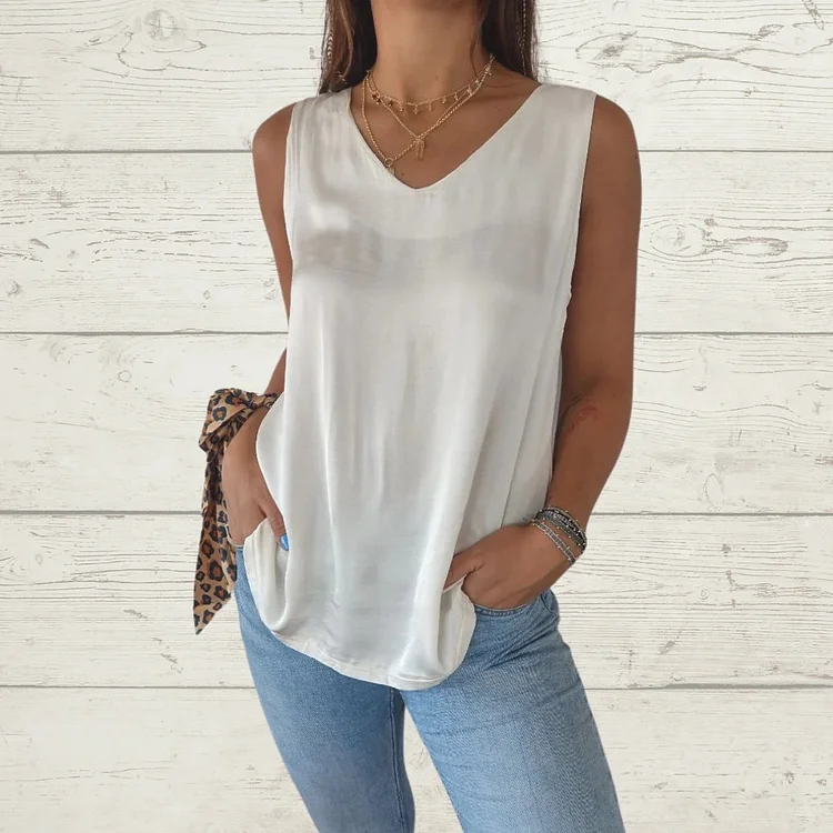 V-neck Casual and Comfortable Top