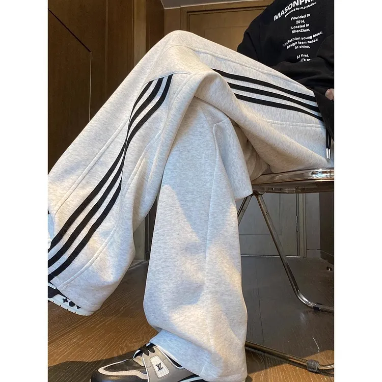 Wide Leg Sweatpants with Fleece Lining for Men Loose Straight Cut Design