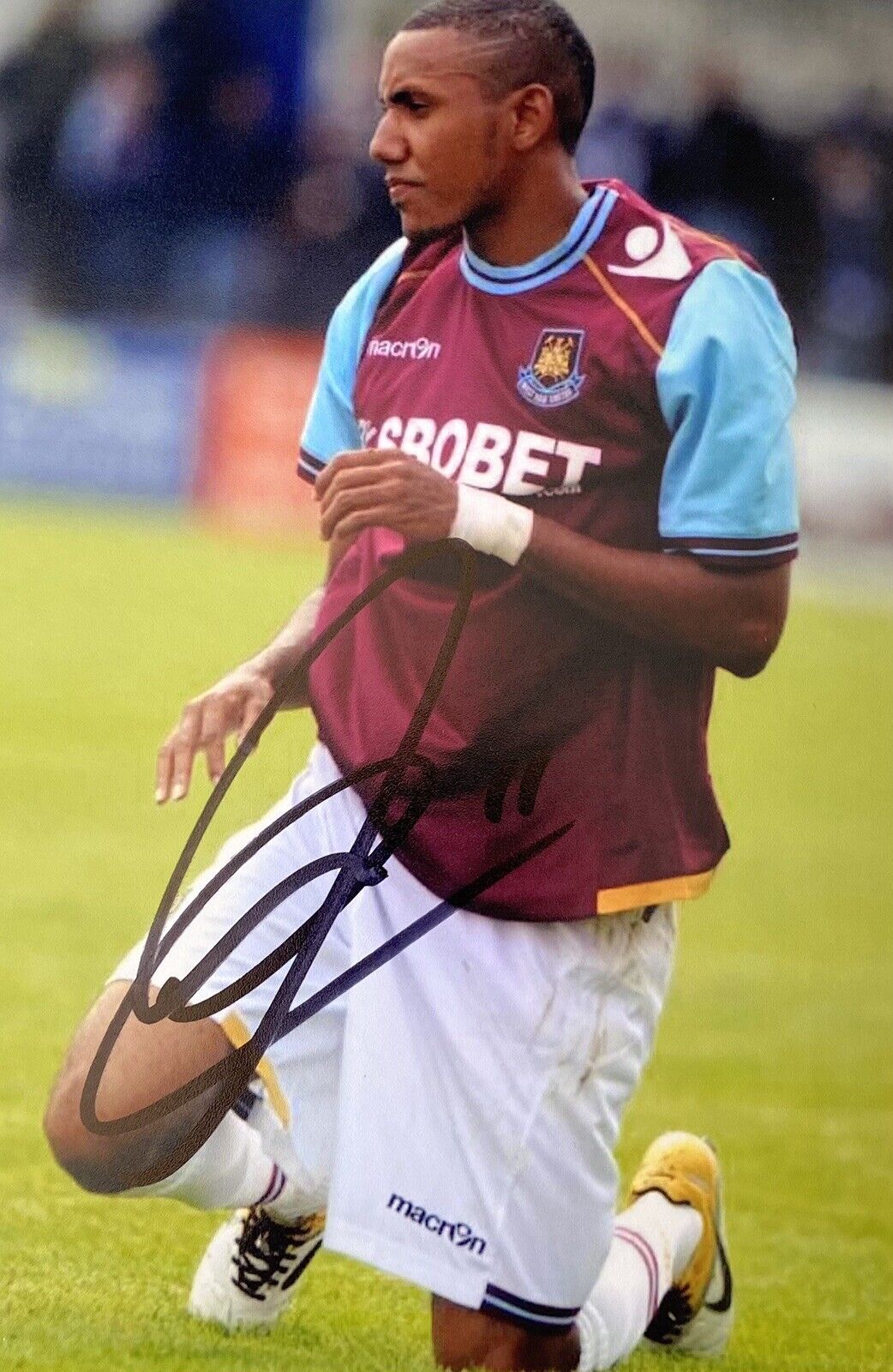 Cristian Montano Genuine Hand Signed West Ham United 6X4 Photo Poster painting