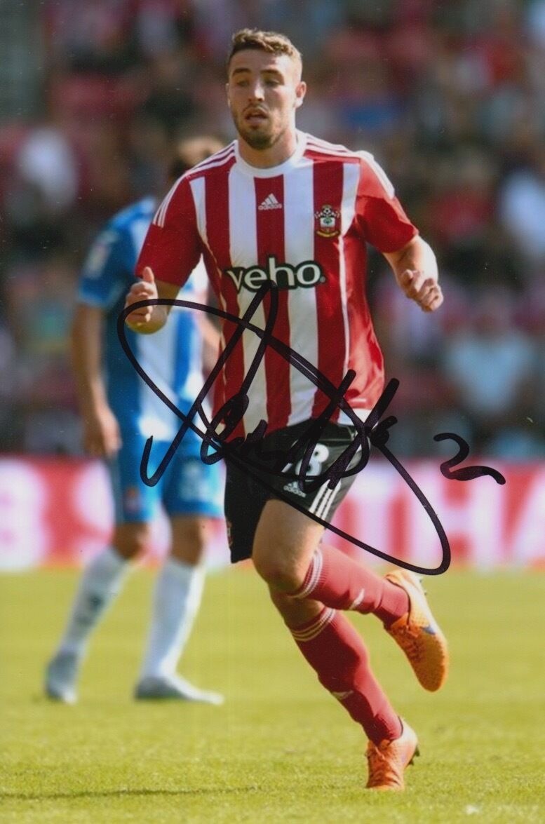 SOUTHAMPTON HAND SIGNED SAM MCQUEEN 6X4 Photo Poster painting 1.