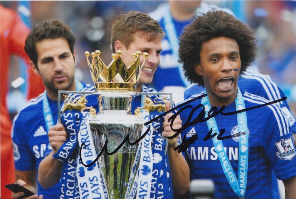 CHELSEA HAND SIGNED WILLIAN 6X4 Photo Poster painting.