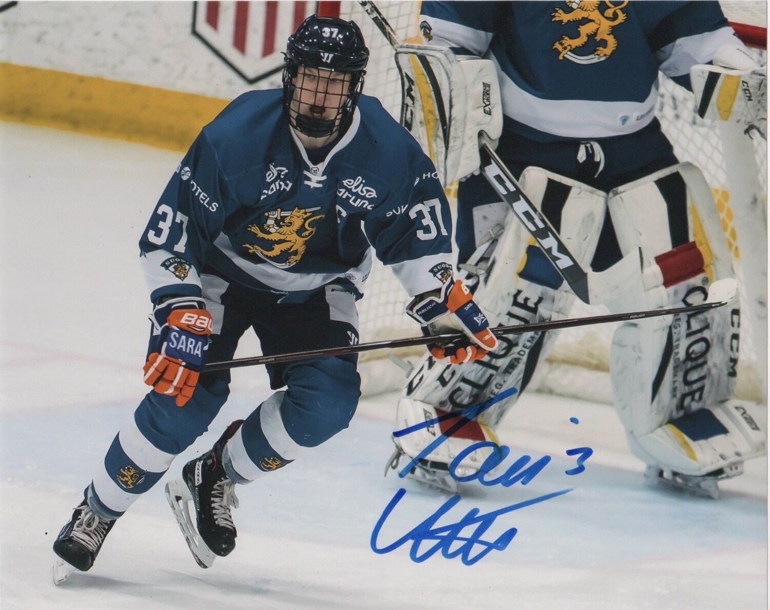 Team Finland Toni Utunen Signed Autographed 8x10 IIHF Photo Poster painting COA #4