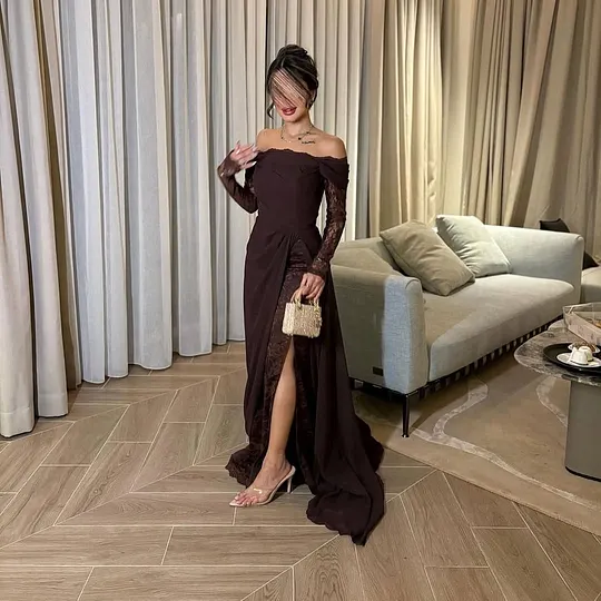 oversized cut out tee dress & one leg short Lais Shoulder Bodycon Mini • Shop American Threads Women's Trendy Online Boutique Blue / L Brown Boots with Burgundy seasonalai Size:6/8 This ultra sexy mini