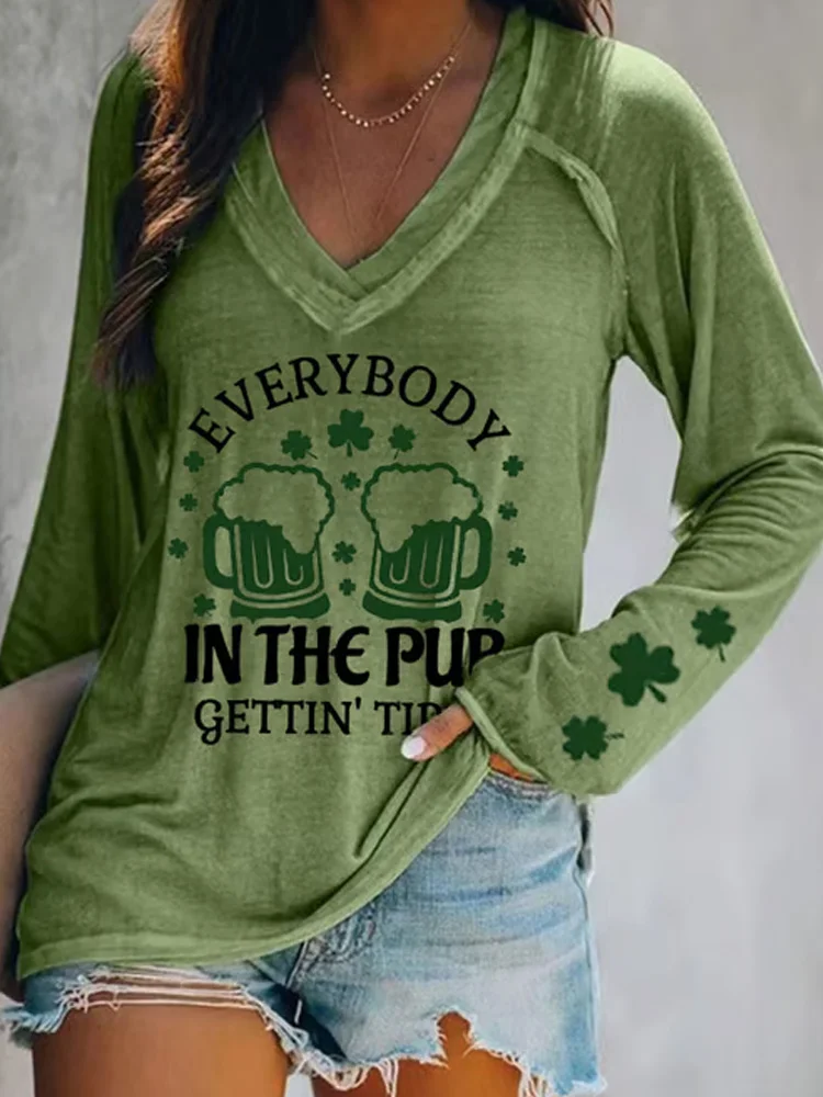 Women's St. Patrick's Day Everybody In The Pub Getting Tipsy Printed V-neck T-shirt