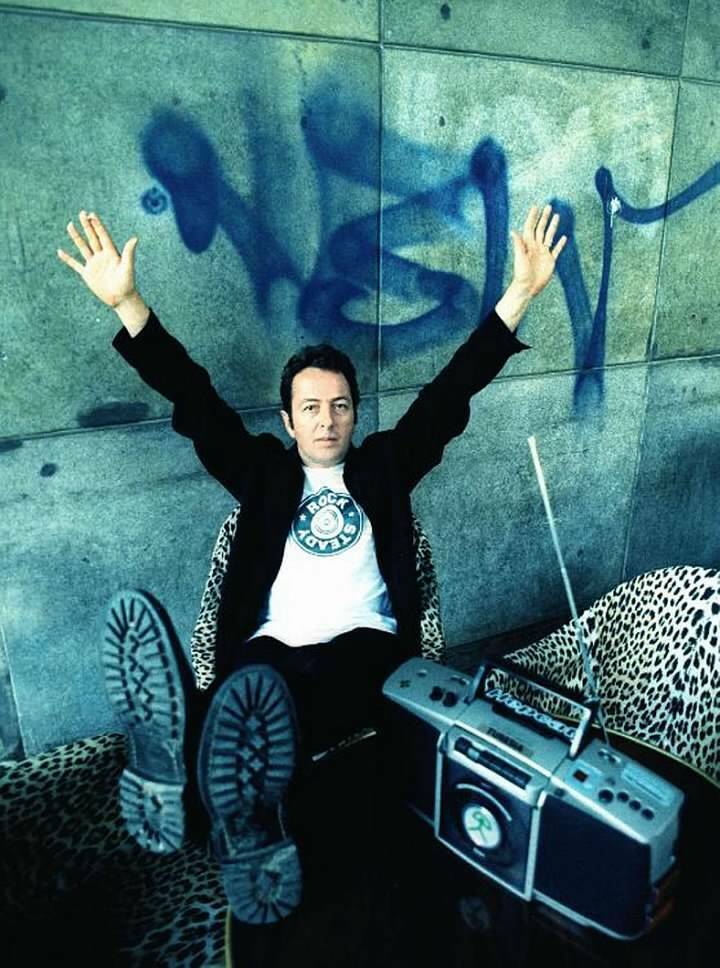 JOE STRUMMER OF THE CLASH - 8x10 Photo Poster painting