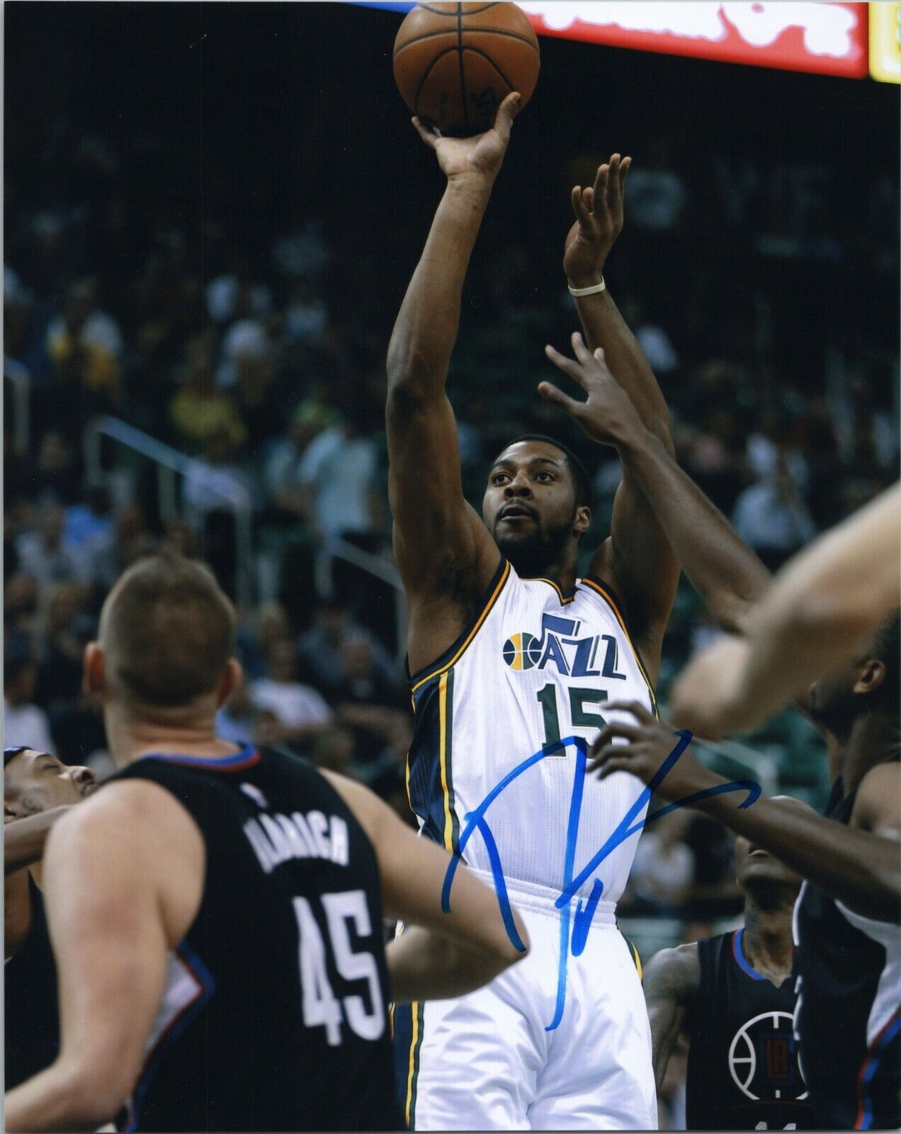 ~~ DERRICK FAVORS Authentic Hand-Signed Utah Jazz