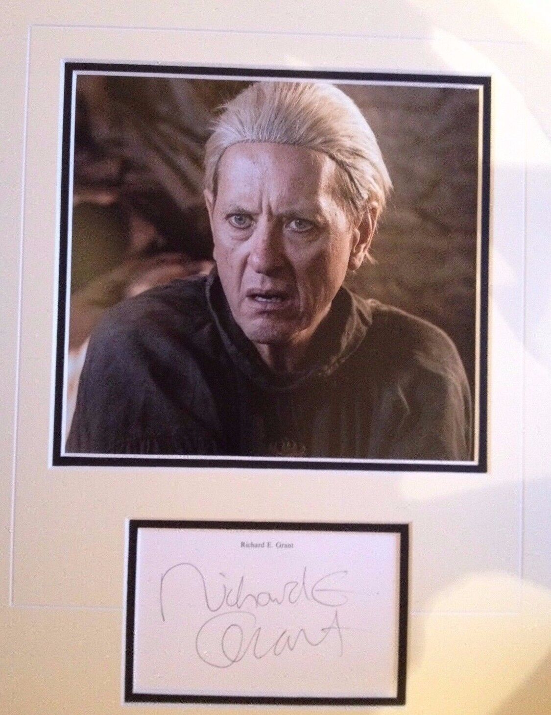 RICHARD E. GRANT - GAME OF THRONES ACTOR - SIGNED COLOUR Photo Poster painting DISPLAY