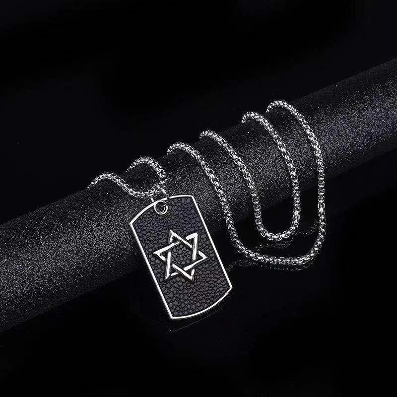 Hip-Hop Vintage Style Animal Letter Alloy Titanium Steel Plating Men’s Pendant Necklace Men Pendant Necklaces