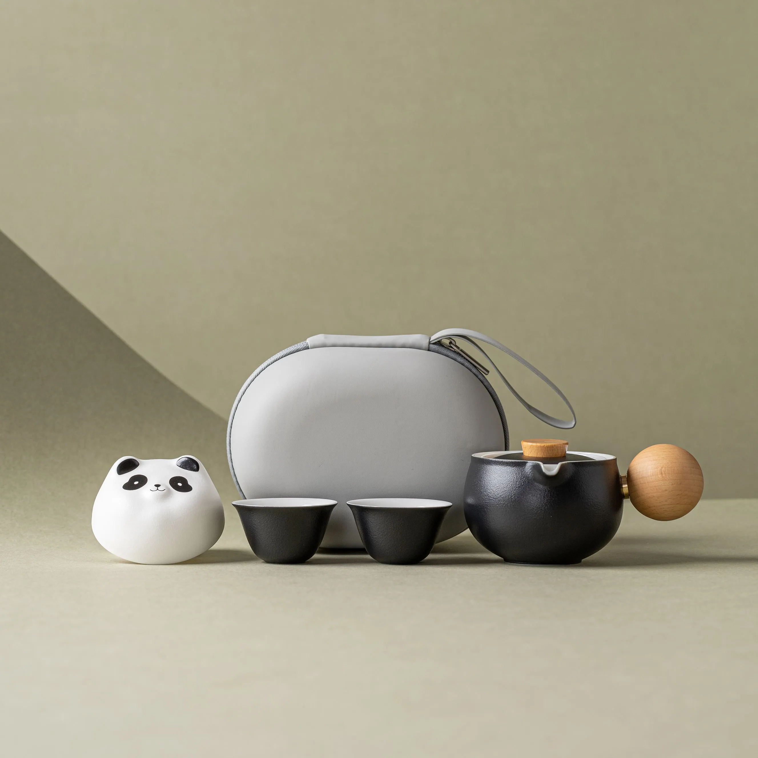 FromTea &ldquo;Panda Pour&rdquo; Portable Tea Set with Rotating Strainer _Fromtea&reg; Official Store