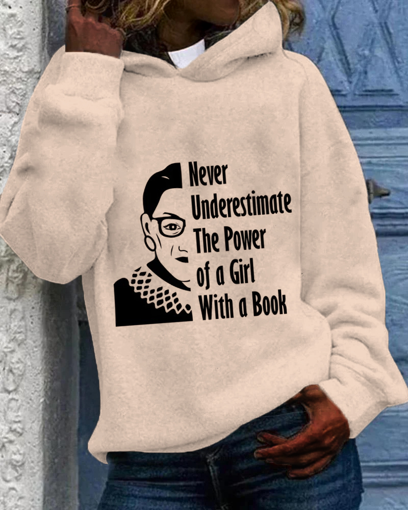 Women's Never Underestimate The Power Of A Girl With A Book Print Long-sleeved Hoodie
