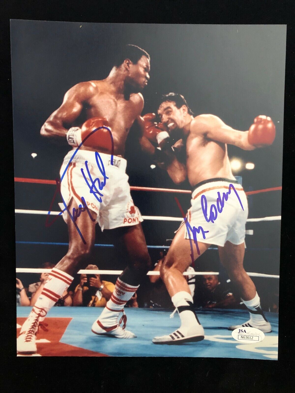 Larry Holmes v Gerry Cooney Signed Photo Poster painting - Great Heavyweight Action JSA#N63612