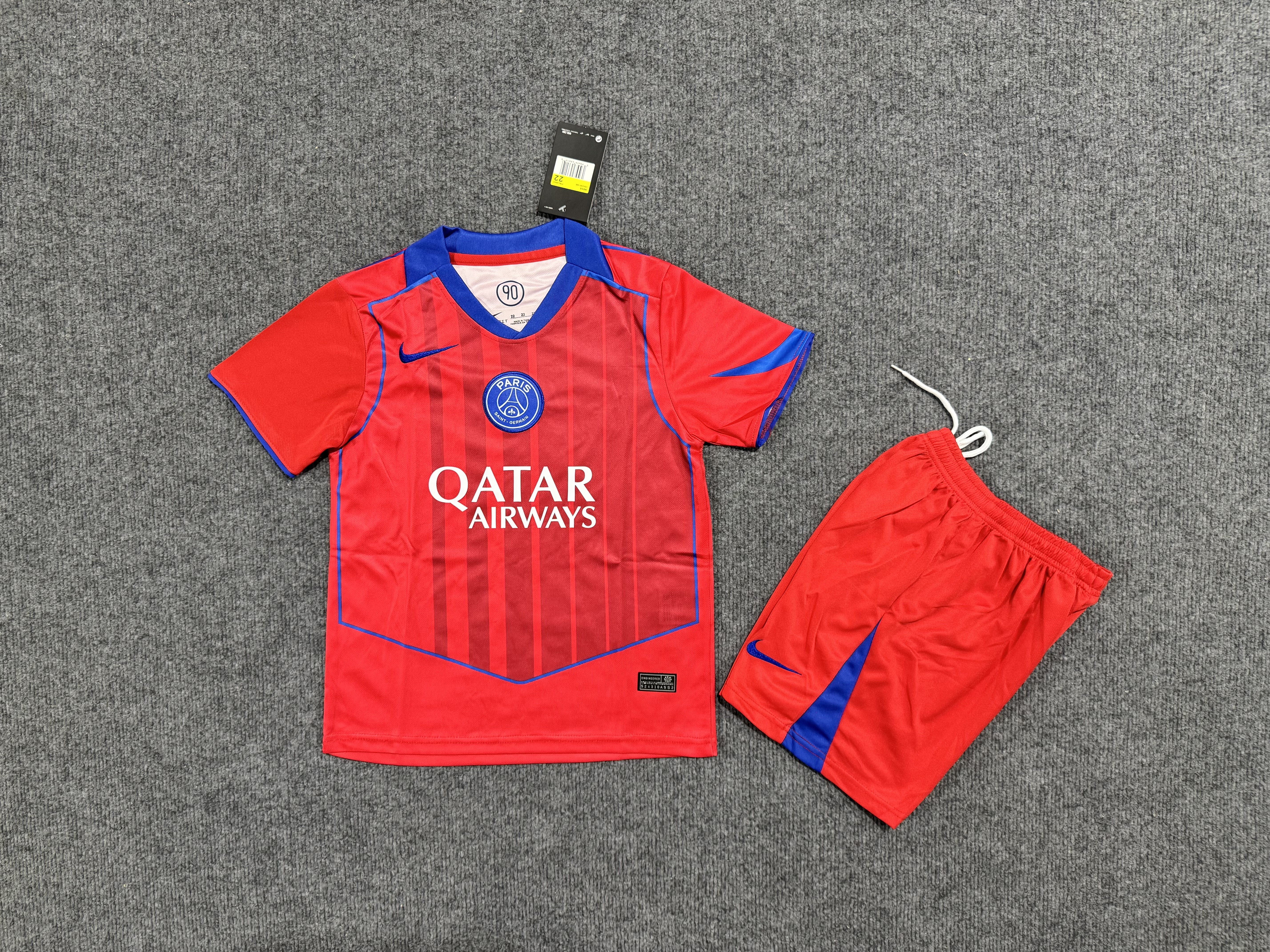 KIDS-2025/26-PAR-T-A-FAN-B01477