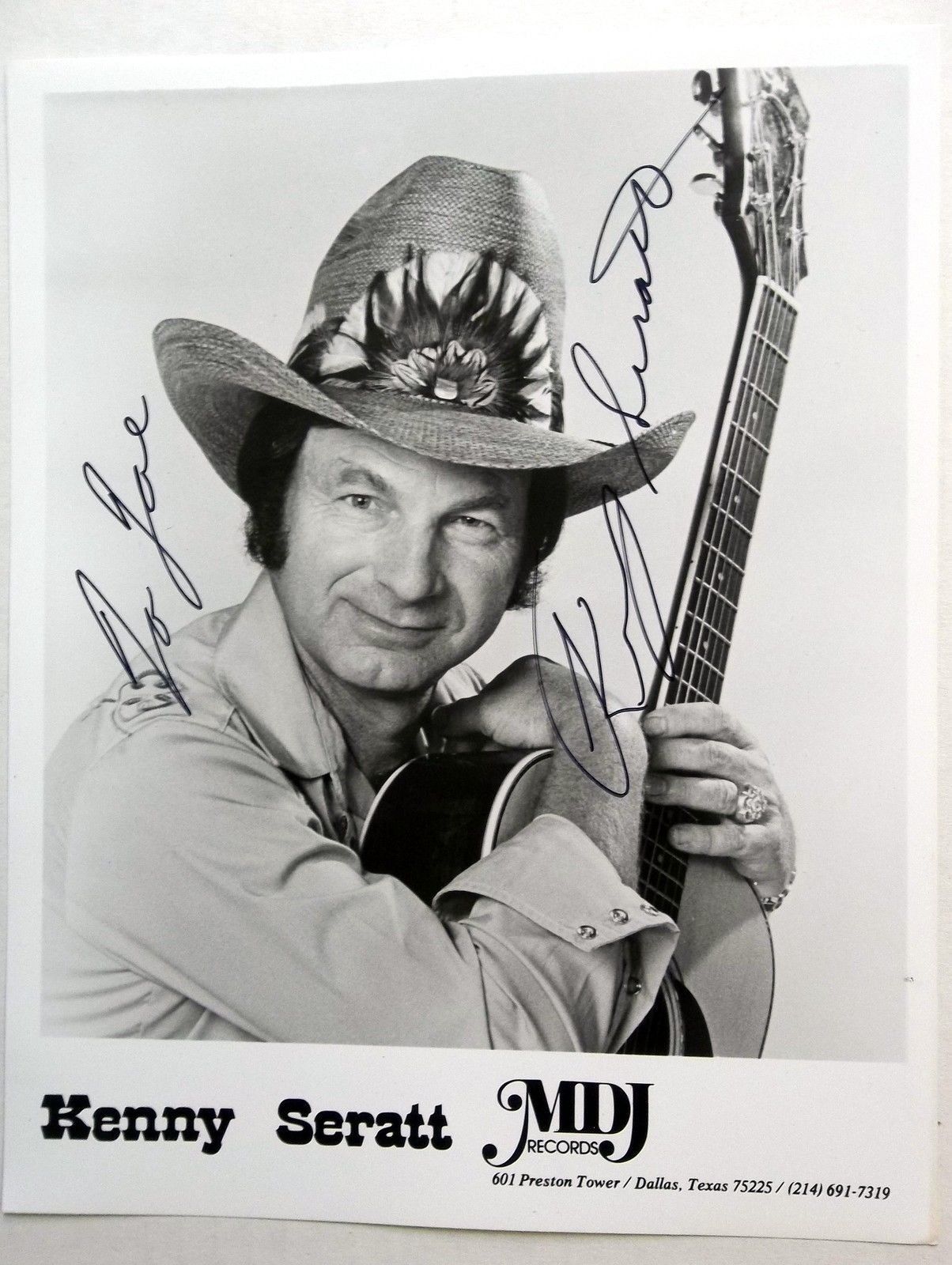 KENNY SERATT Autographed B&W 8 x 10 promo Photo Poster painting 70s COUNTRY SINGER