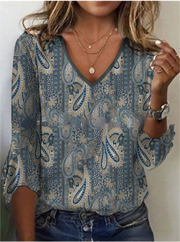 Casual V Neck Loose 3/4 Sleeve T-Shirt.