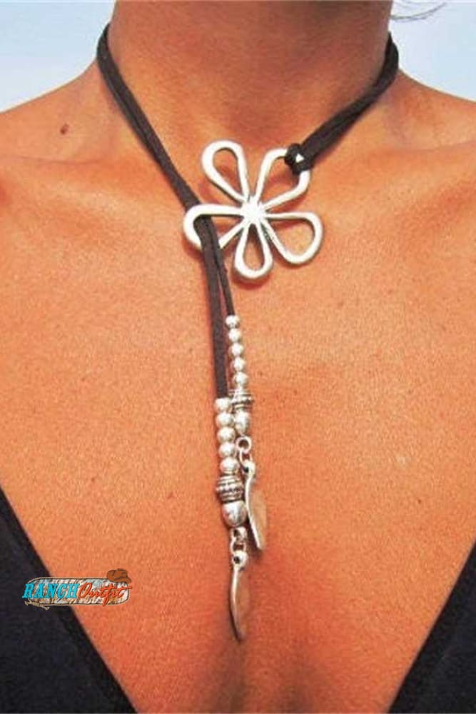 Boho Hollow Out Flower Beaded Necklace Accessories
