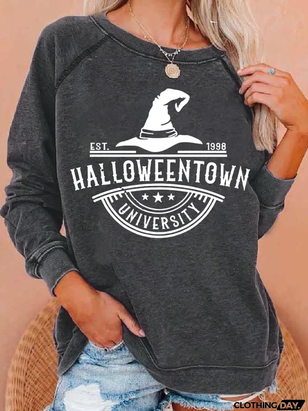 Retro Halloween Long Sleeve Printed Sweatshirt