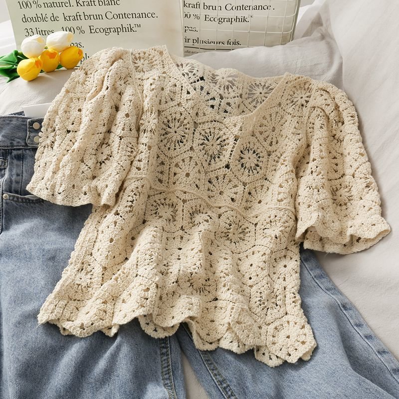 Short-sleeved lace pullover women's knitted summer new Korean round neck wild hollow crochet temperament sweet