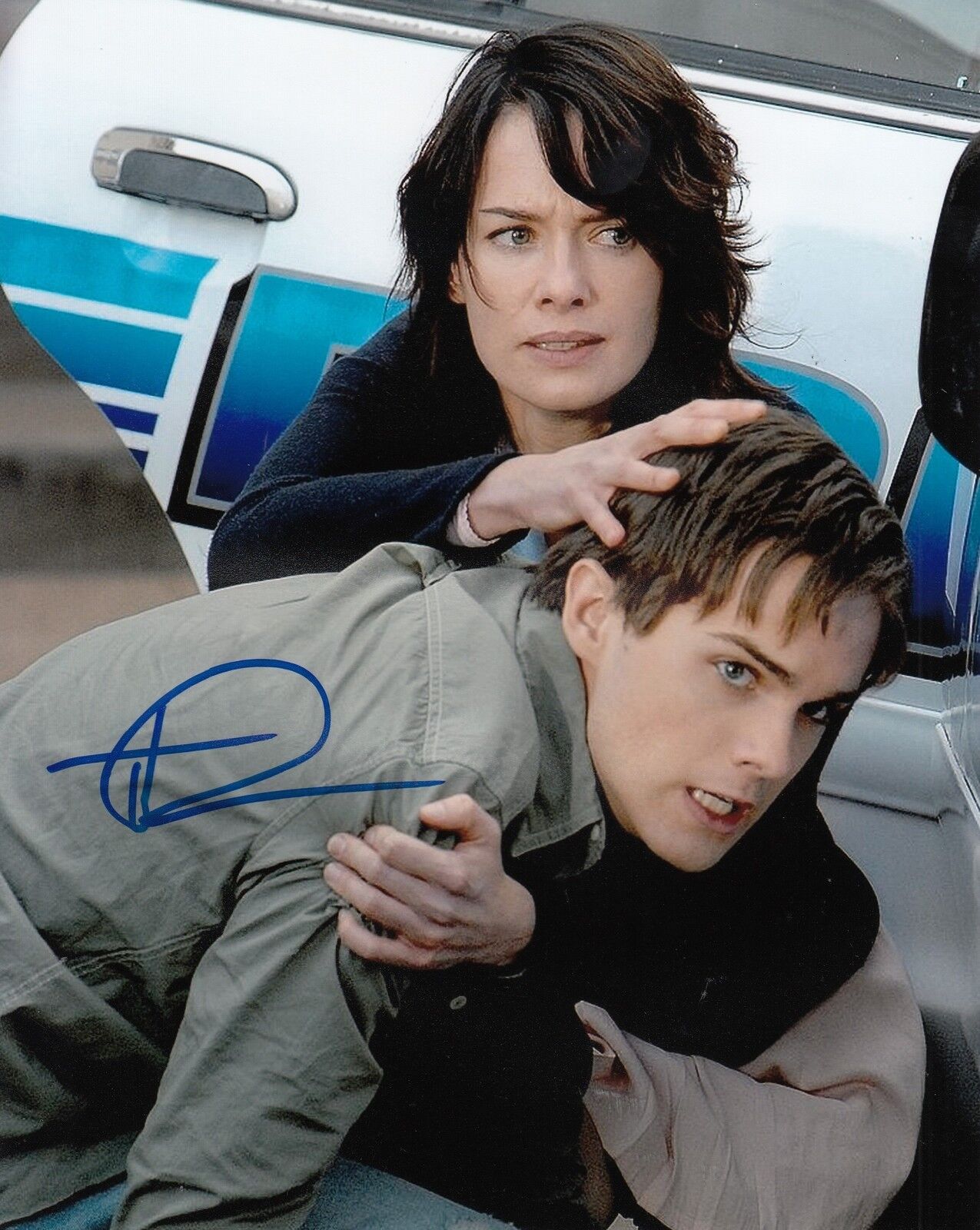 THOMAS DEKKER signed (TERMINATOR SARAH CONNOR CHRONICLES) 8X10 Photo Poster painting W/COA #3