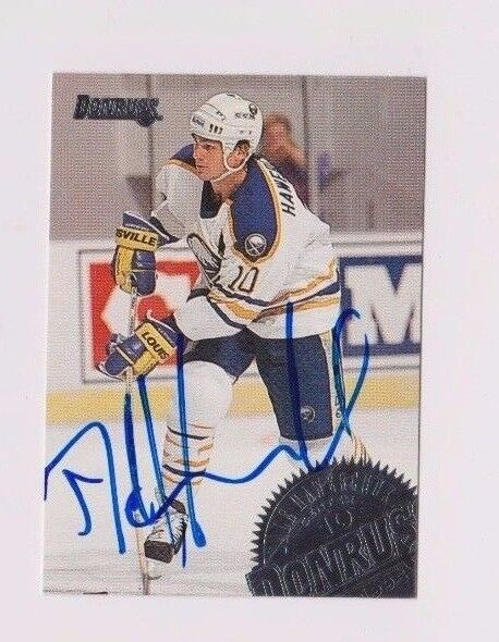 94/95 Donruss Dale Hawerchuk Buffalo Sabres Autographed Hockey Card