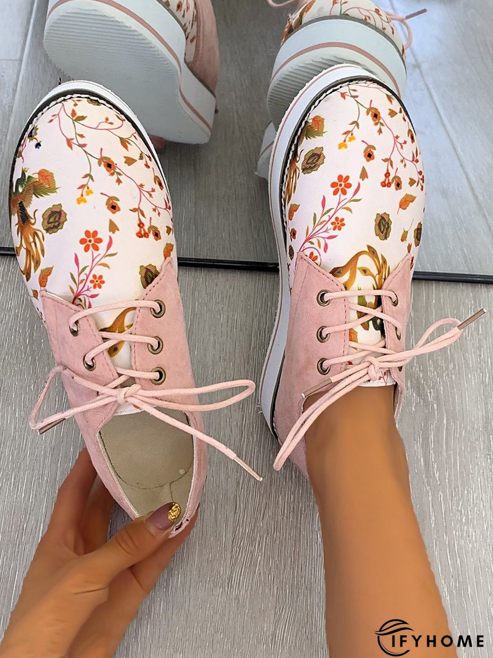 Floral Printed Patchwork Lace Up Shoes | IFYHOME