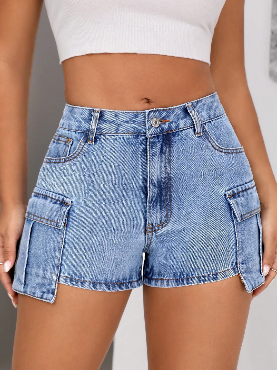 Women's INS Comfortable Fashion Slim Denim Shorts Side Pocket Denim Jeans