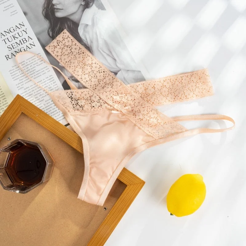 Women Sexy Lace Panties Transparent Low-waist Thong Intimate Lingerie Female Hollow Out Fashion Solid Color G String Underwear