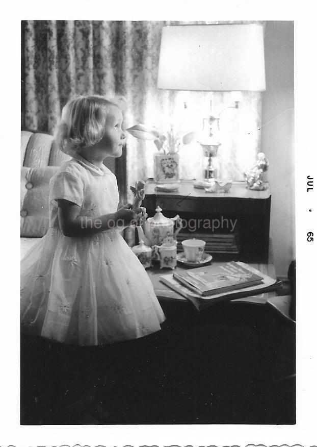 Found Photo Poster paintinggraph bw A LITTLE GIRL WEARING A WHITE DRESS Original VINTAGE 011 6 S