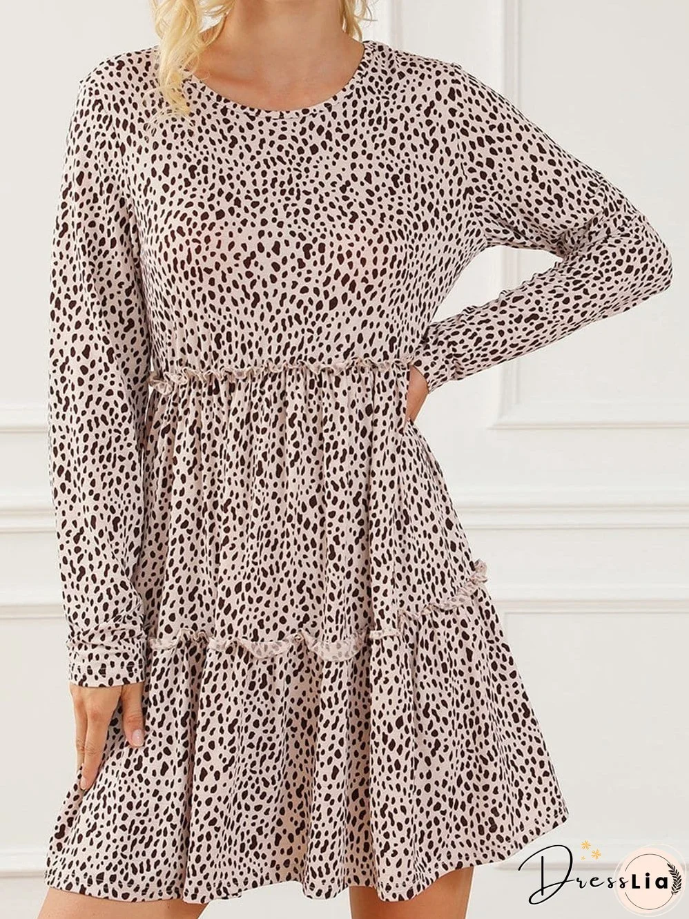 Feminine Floral Dress with V-Neck