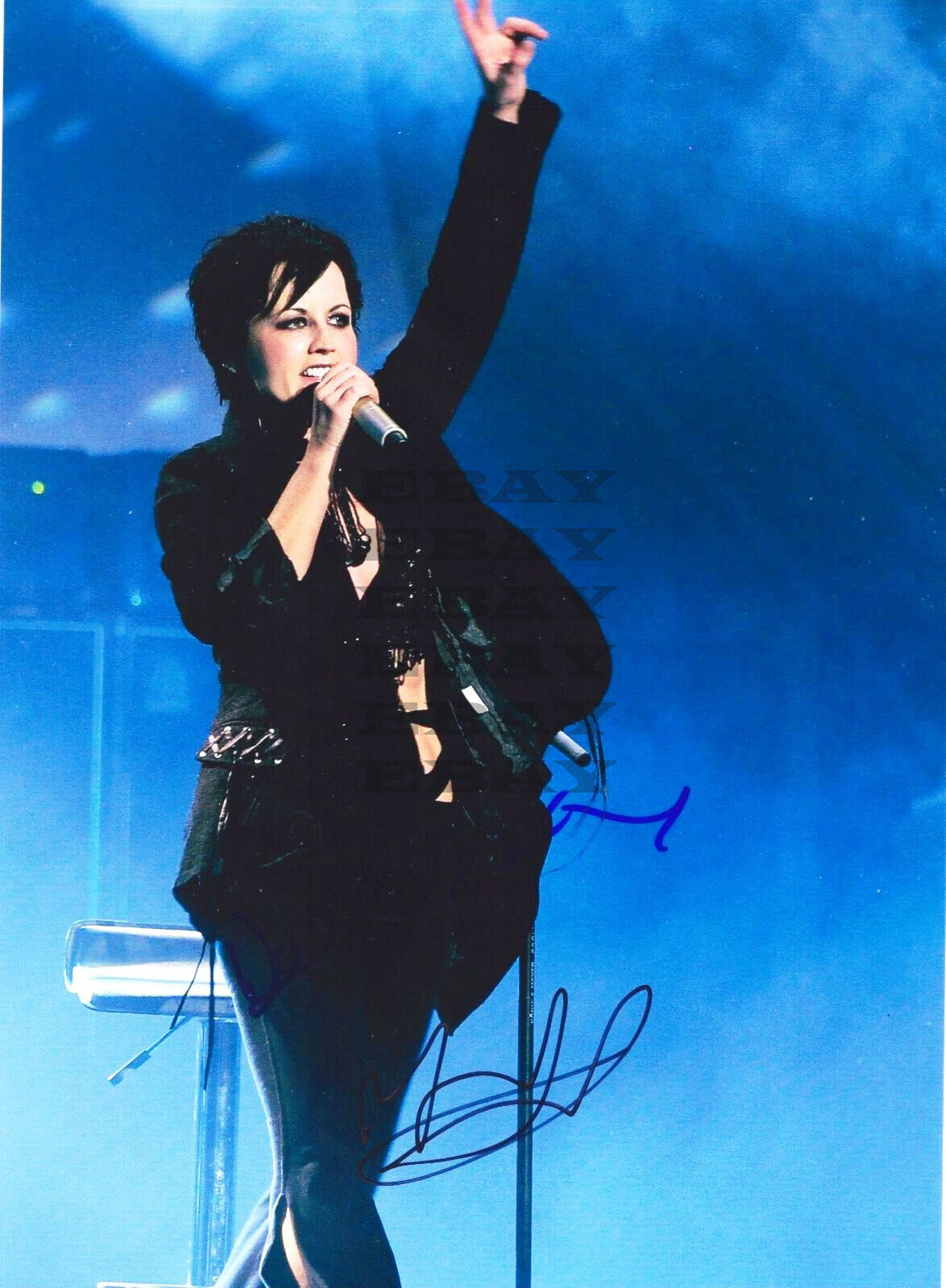 Dolores O'Riordan Autographed signed 8x10 Photo Poster painting Reprint