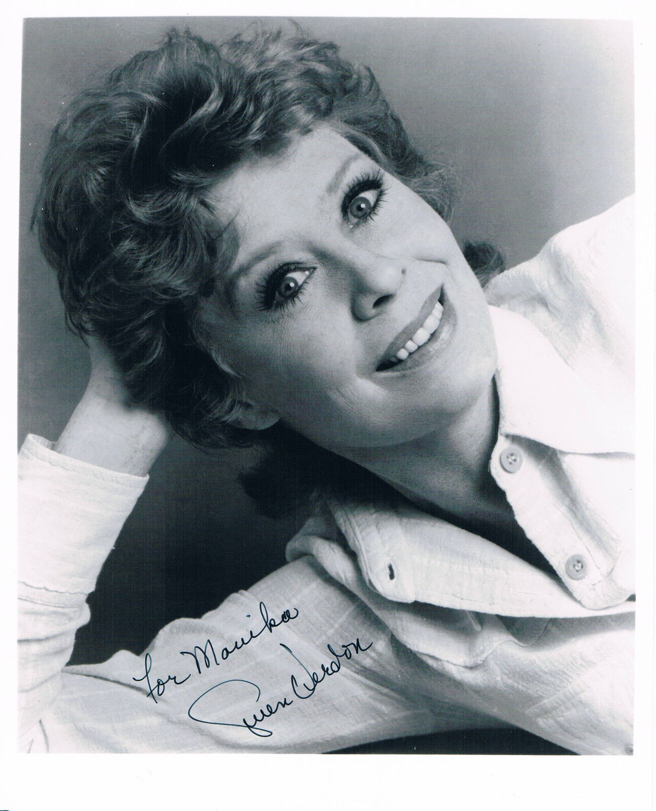 Gwen Verdon 1925-2000 genuine autograph signed Photo Poster painting 8x10