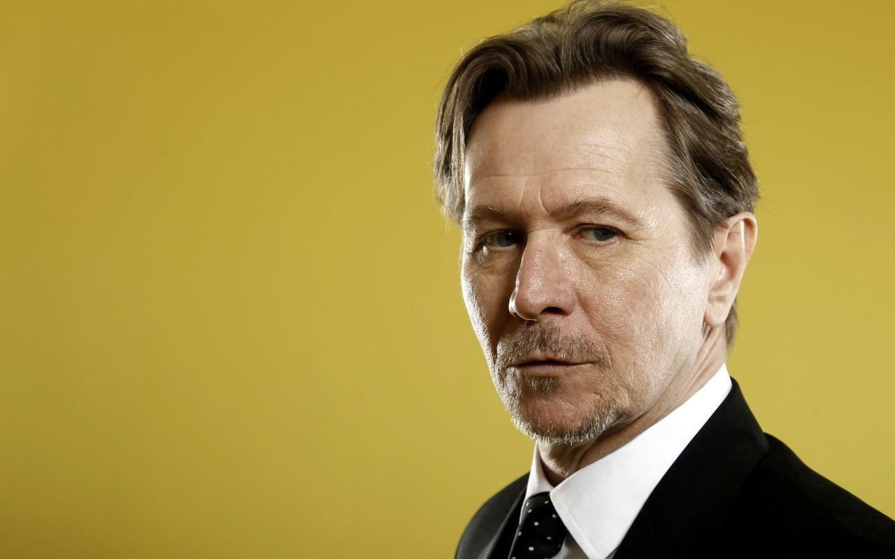 Gary Oldman 8x10 Picture Simply Stunning Photo Poster painting Gorgeous Celebrity #22