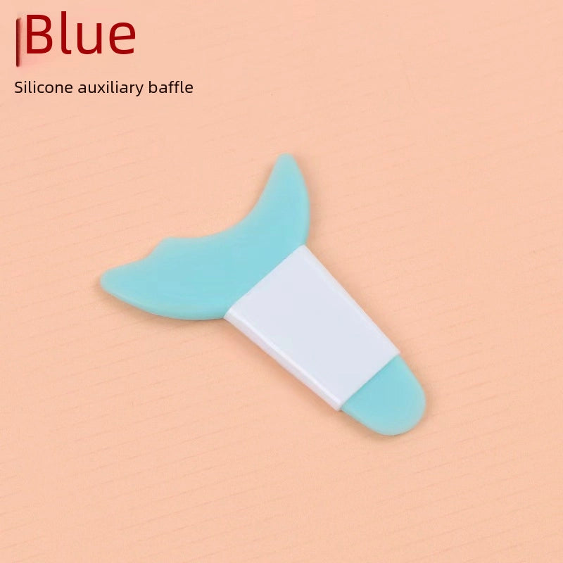 Novice Painting Eyeliner Auxiliary Baffle Crescent Silicone Eye Makeup Apply Eye Shadow Mascara Positioning Aid Beauty Tool
