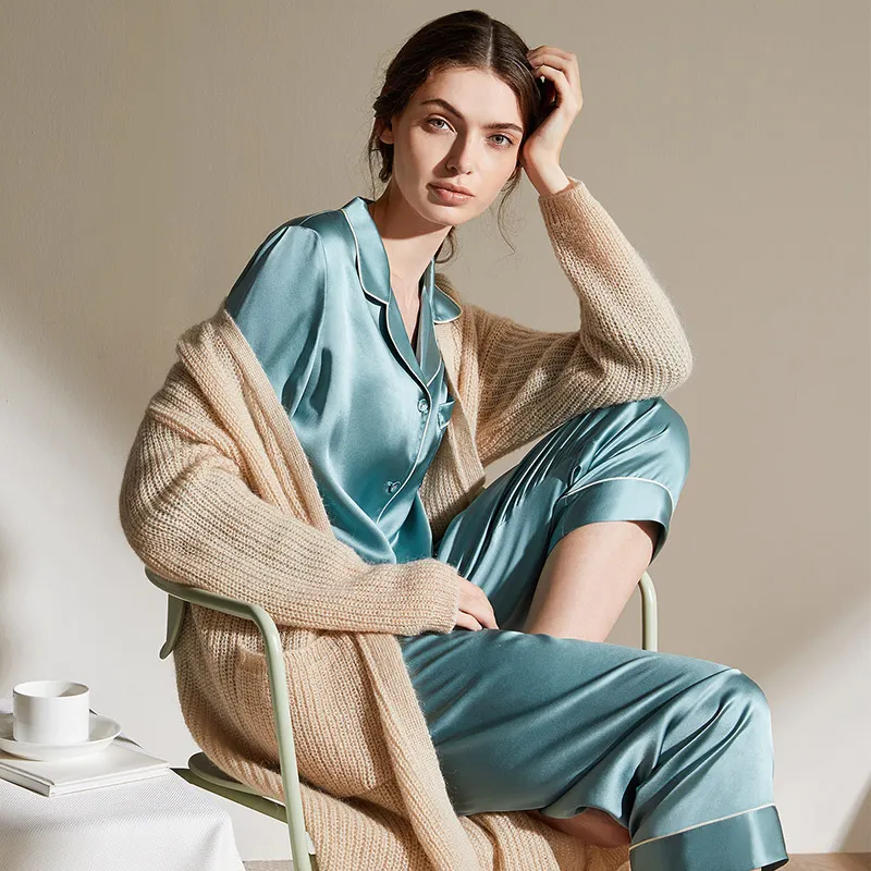 19 Momme Classic Silk Pajamas