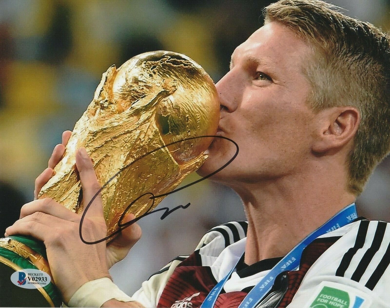 BASTIAN SCHWEINSTEIGER Signed FIFA TROPHY 8x10 Photo Poster painting w/ Beckett COA